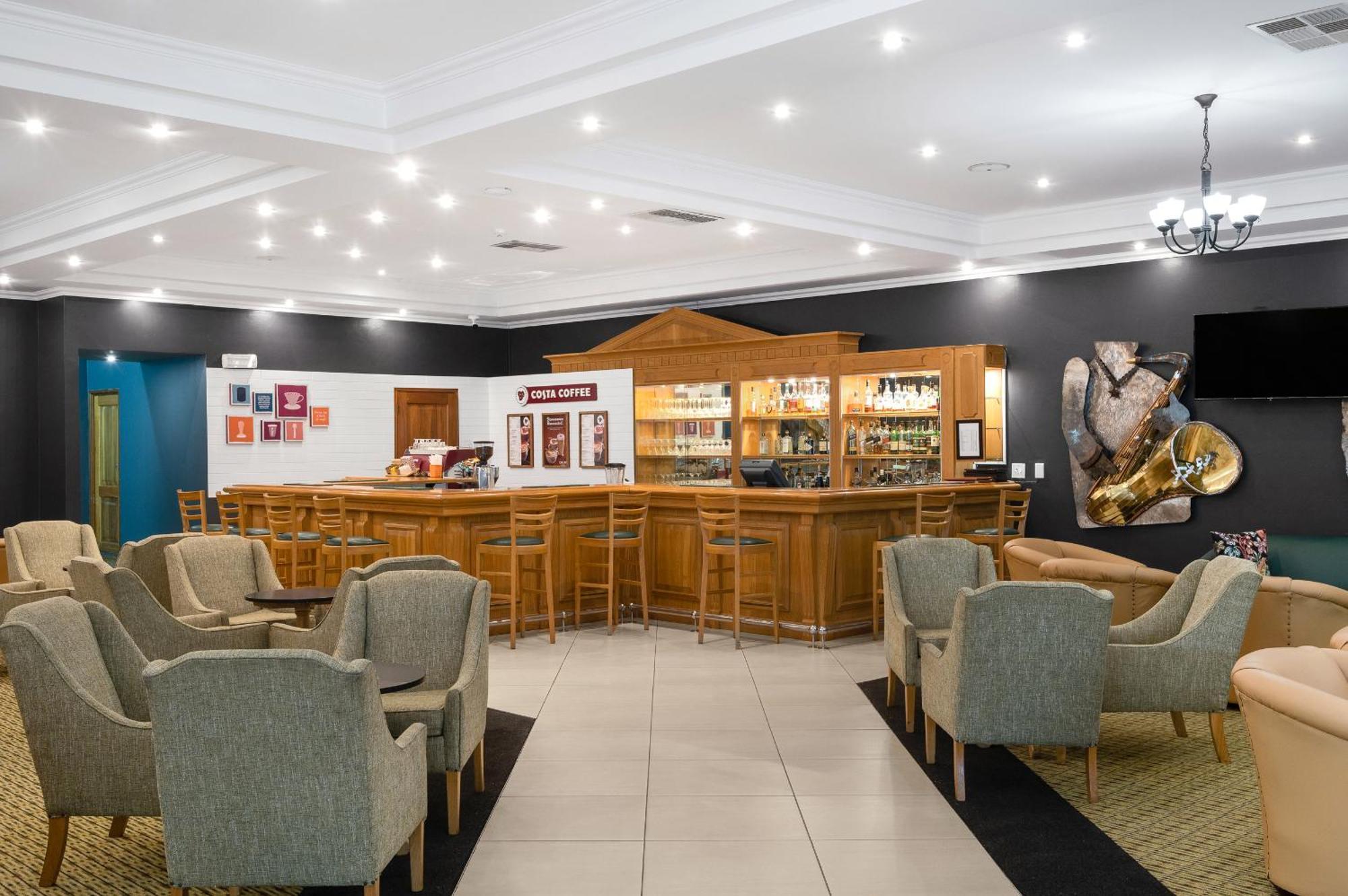Park Hotel Мокопане Экстерьер фото